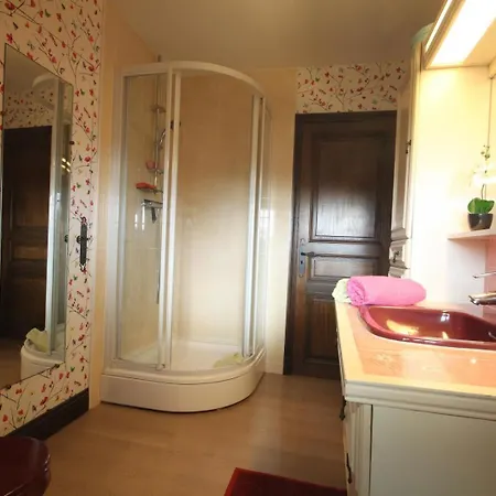 Holiday home Gite Gites De France - La Chaumiere Octeville-sur-Mer