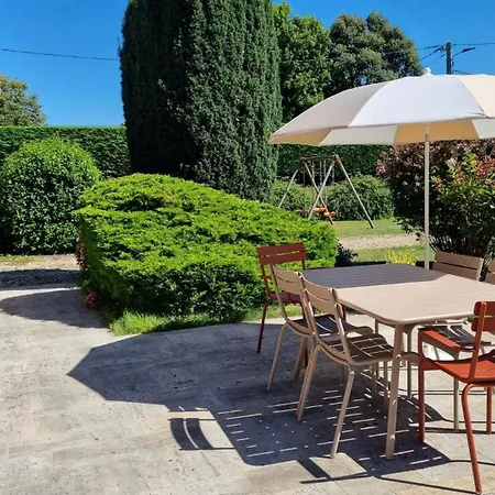 Holiday home Gite Gites De France - La Chaumiere Octeville-sur-Mer